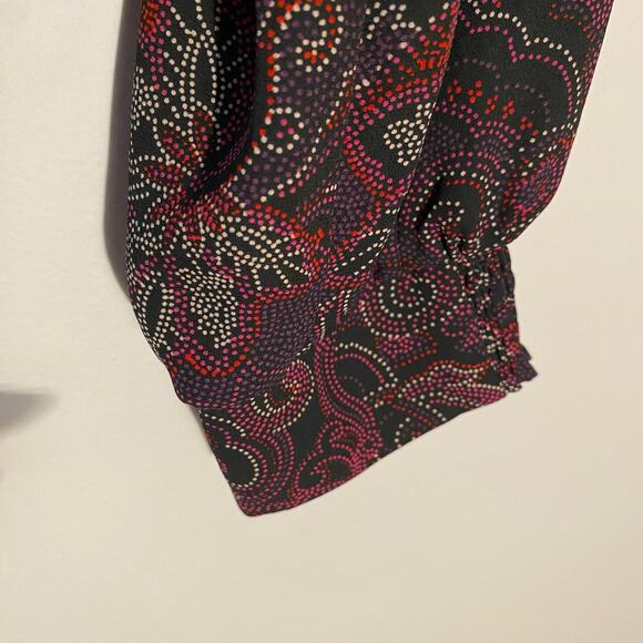 ModCloth Women's size Medium Lightweight Paisley Black Red Flowy Long Sleeve Top - Picture 4 of 8